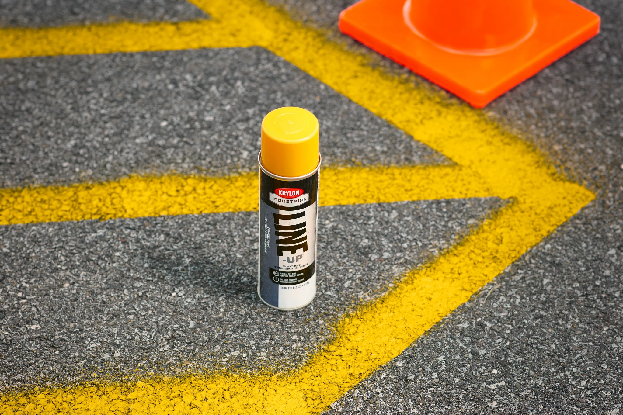20-786 Seymour Stripe Solvent-Based Traffic Marking Paint, Yellow (18 oz)